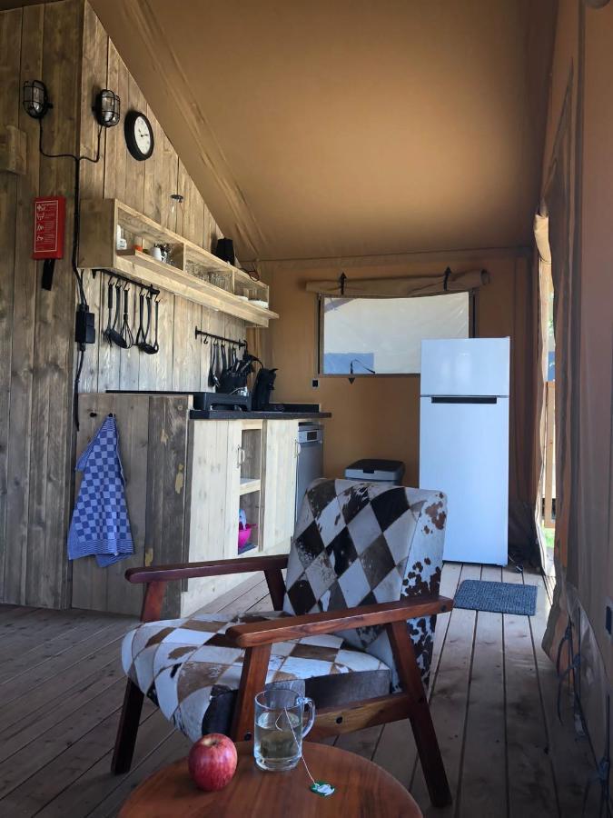 De Hazelaarshof Luxe Glampingtent Bij Natuurgebied De Millingerwaard Kekerdom 外观 照片