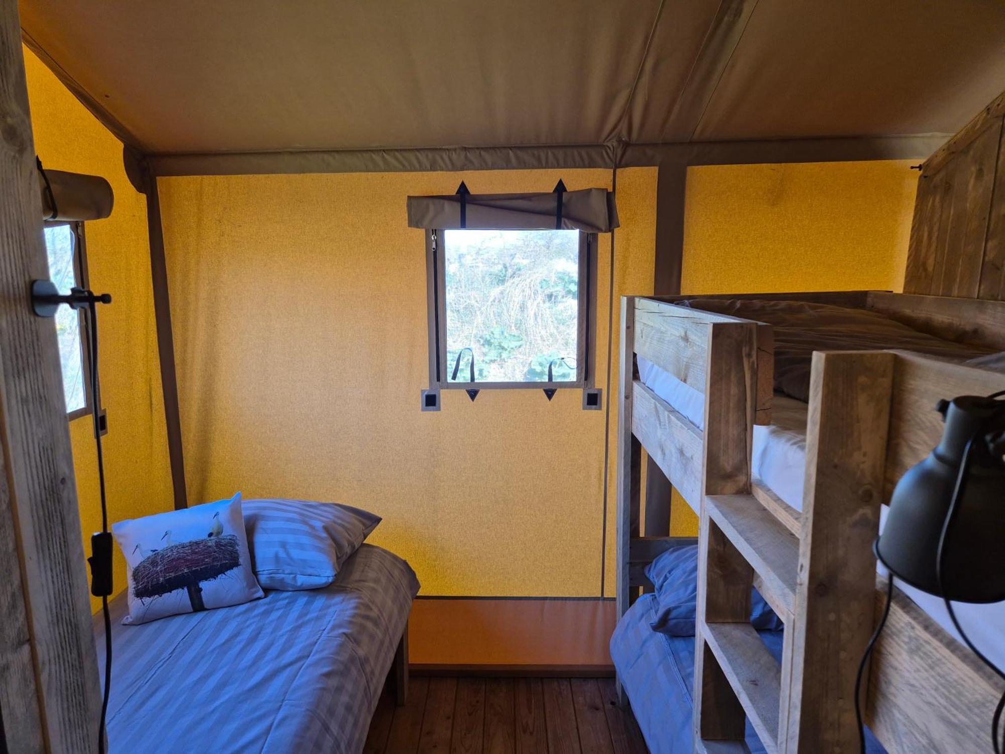De Hazelaarshof Luxe Glampingtent Bij Natuurgebied De Millingerwaard Kekerdom 外观 照片